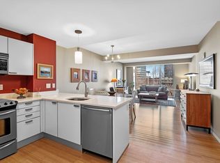 2 Earhart St UNIT 413, Cambridge, MA 02141