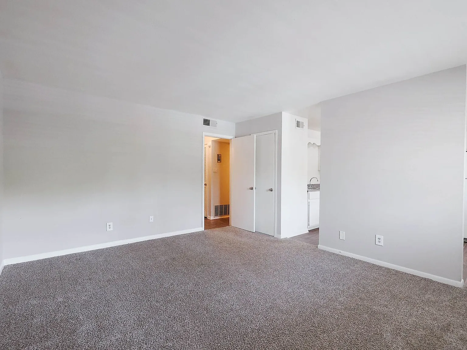 KENCO Briarcliff | Small-Town Feel. Big-City Access. — Photo 2