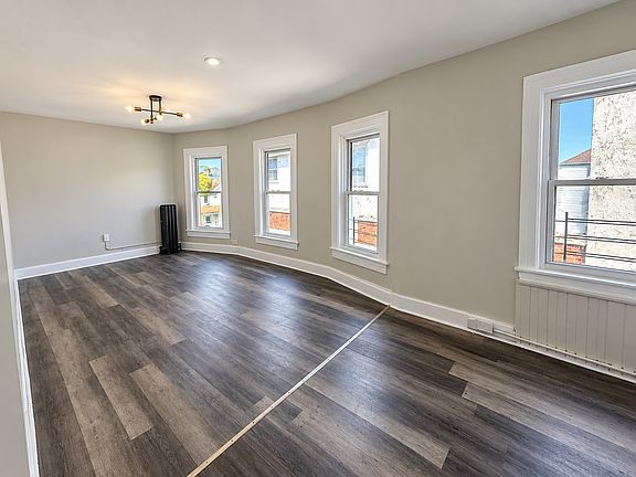 2nd image of 11 S Webster Ave APT 2