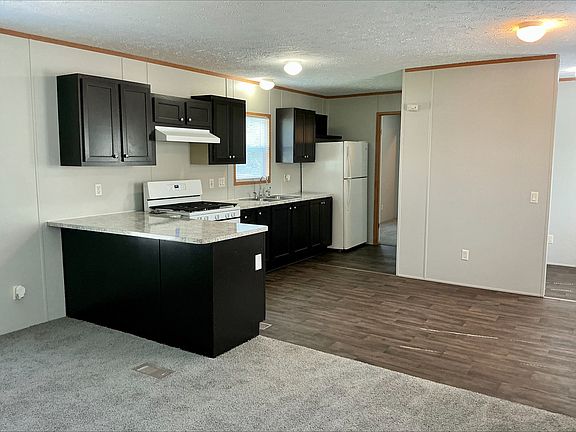 3rd image of 24150 Veterans Rd #6