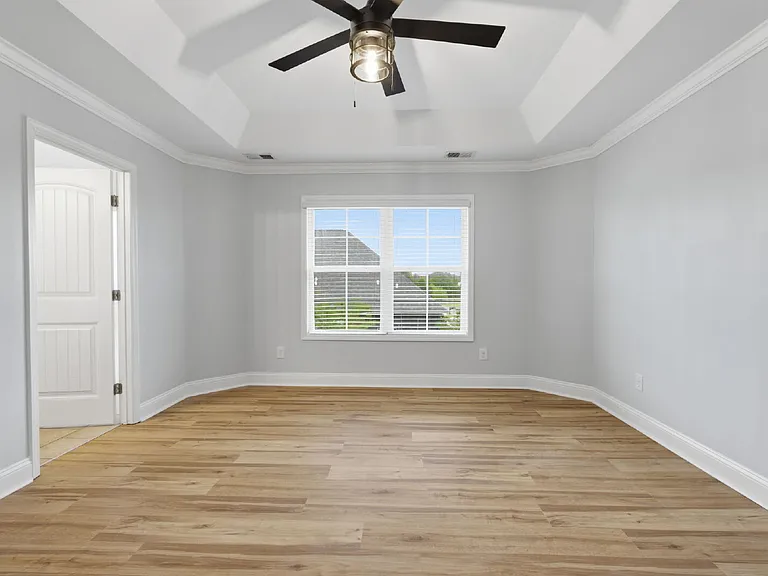 2101 Eureka Way — Photo 37
