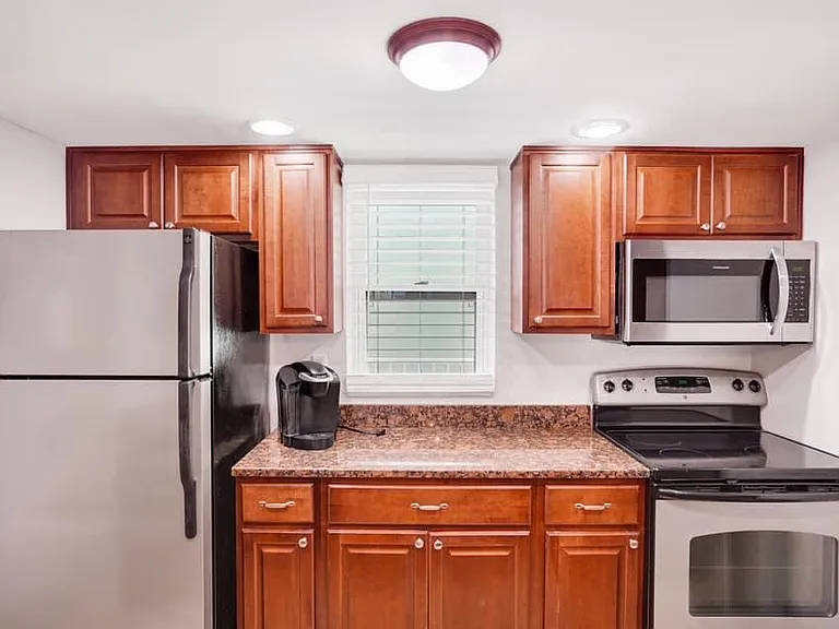464 N Paula Dr #211 — Photo 14