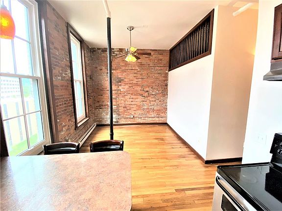 3rd image of 118 Washington St #B3