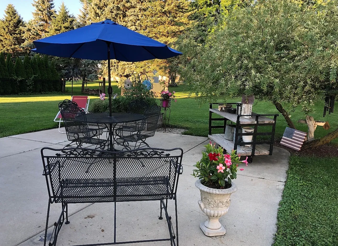 2 bed, 1000 sqft, $1,800 — Photo 2