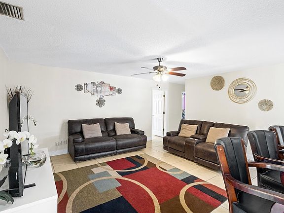 5th image of 10336 Jane Eyre Dr