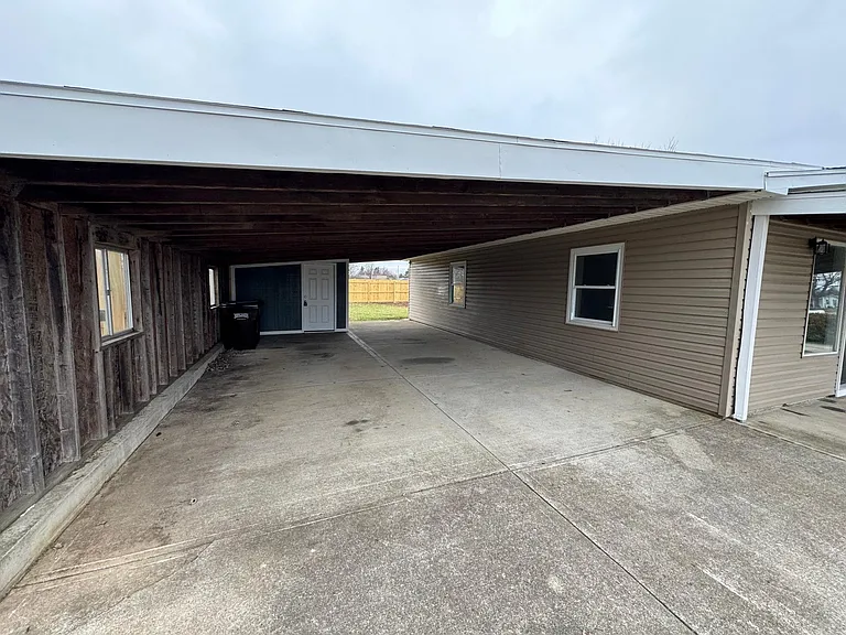 705 Brookfield Dr — Photo 35