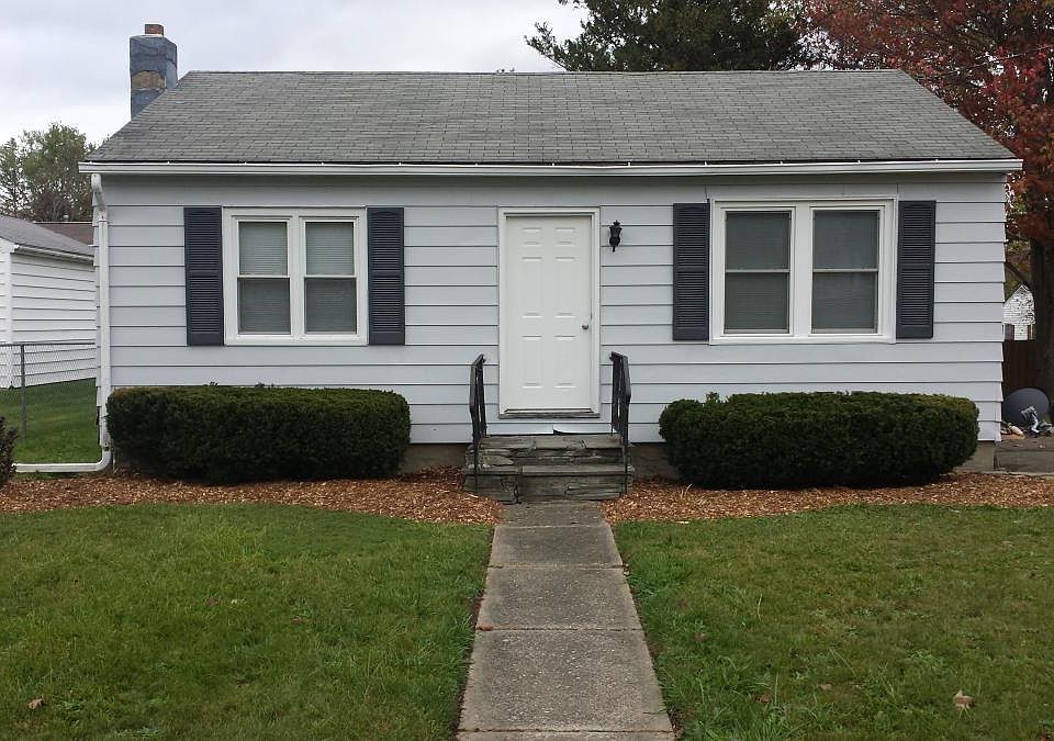1st image of 322 W Lenox Ave