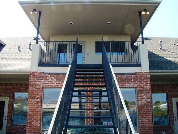 2nd image of 2625 SW 119th St Ste C
