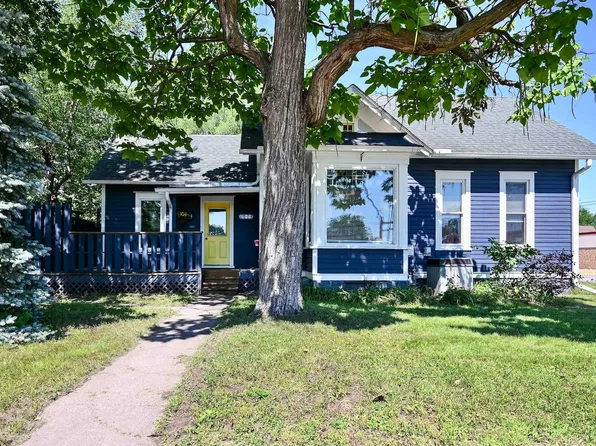 655 Huff St, Winona, MN 55987
