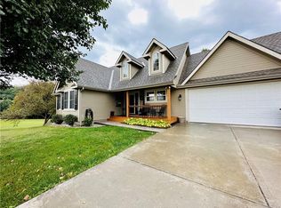 5660 Maple Ridge Dr, Trimble, MO 64492