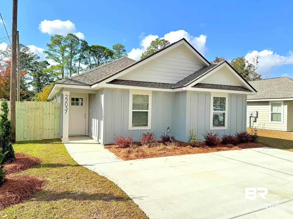 22037 8th St, Silverhill, AL 36576
