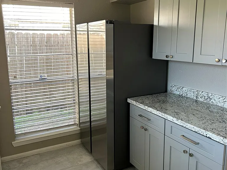 3306 Boxelder Dr — Photo 4