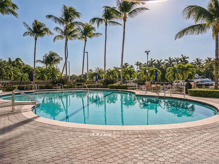 90 Edgewater Dr Miami, FL, 33133 Apartments for Rent Zillow