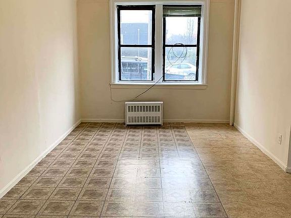 2nd image of 45 Tennis Ct APT A6