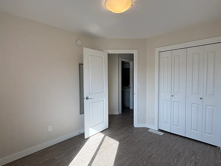 74 Larry Vickar Dr W — Photo 8