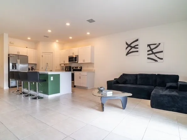 3305 Whooping Crane Dr, Davenport, FL 33837