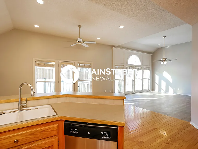 No Caption