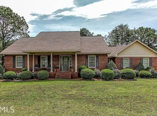 1207 Four Lakes Dr, Madison, GA 30650