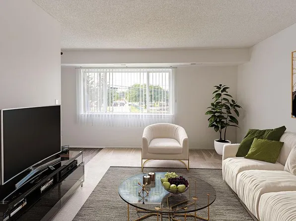 Riverside Village Apartments