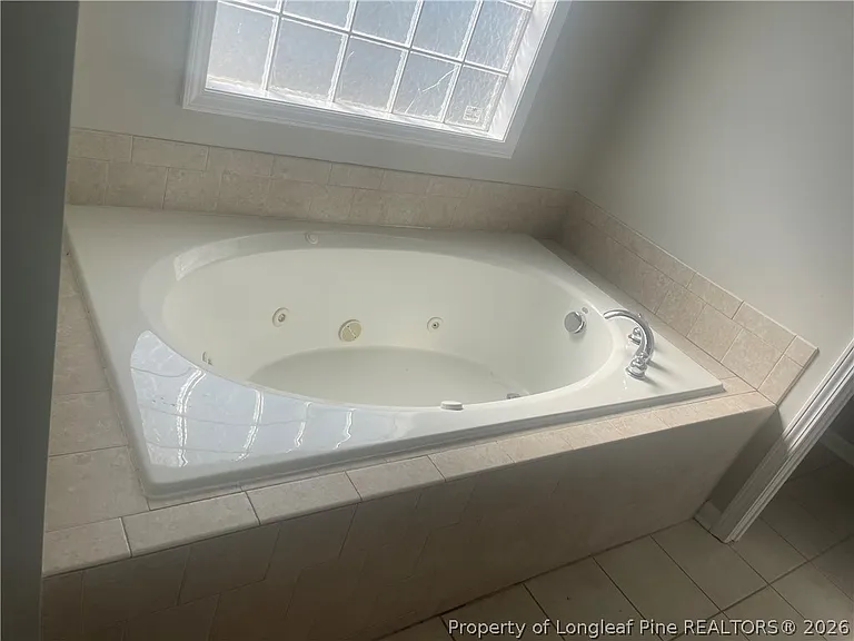 425 Dunblane Way — Photo 16