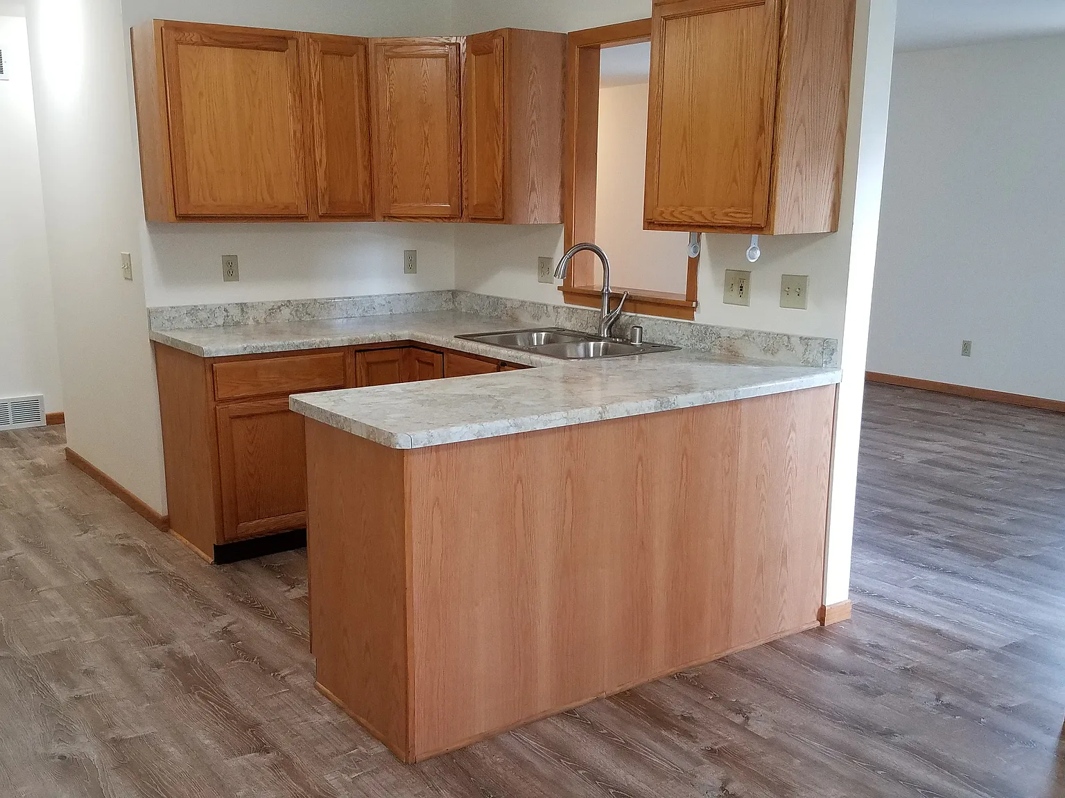 Rockville Homes — Photo 4