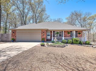 70 Melanie Dr, Bella Vista, AR 72714