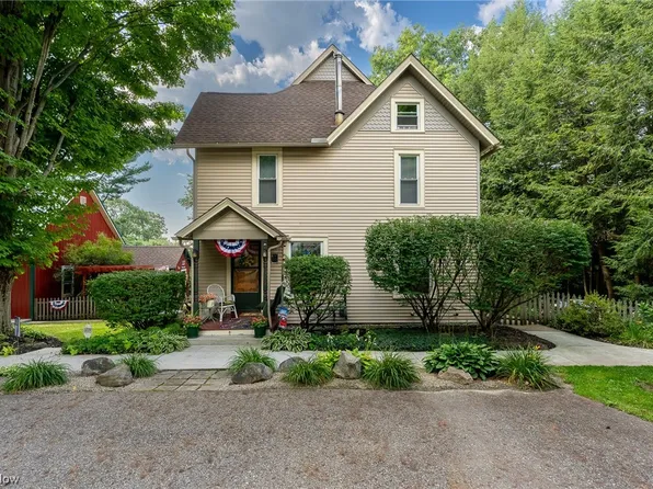 4486 Franklin St, Mantua, OH 44255