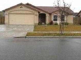 15906 W San Joaquin Ave, Kerman, CA