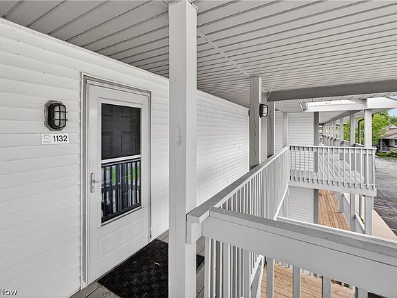 3rd image of 5237 Lake Rd W APT 1132