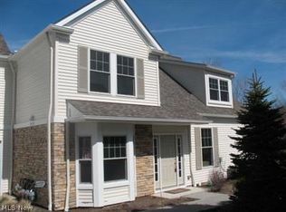 315B E Legend Ct #33B, Cleveland, OH 44143