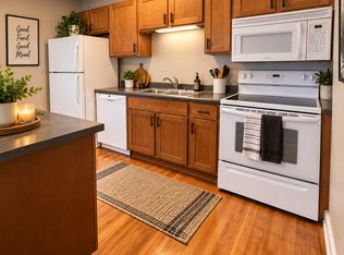 306 Wisconsin St #5, Oshkosh, WI 54901