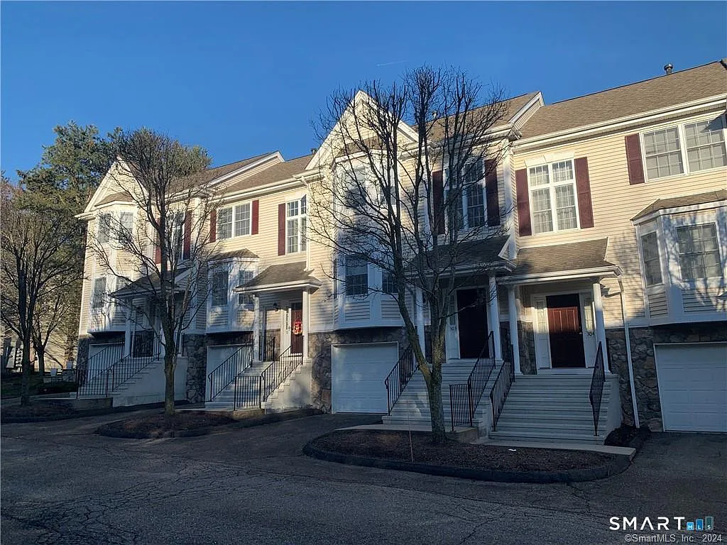 2 bed, 2.5 bath, 1650 sqft, $3,100 — Photo 1