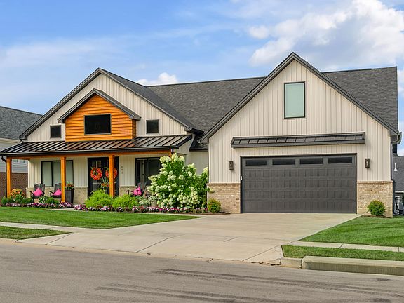3rd image of 602 Trinity Ln