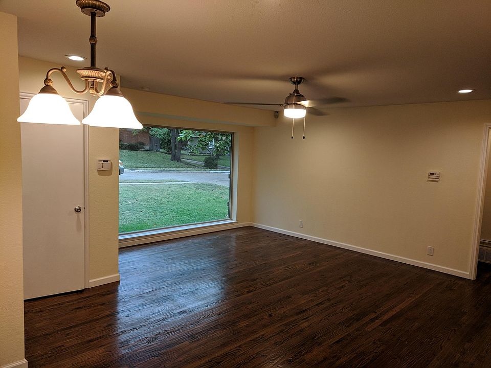 1st image of 851 Brookhurst Dr