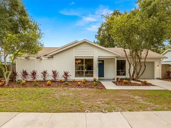 2950 Woodpine Ct, Sarasota, FL 34231