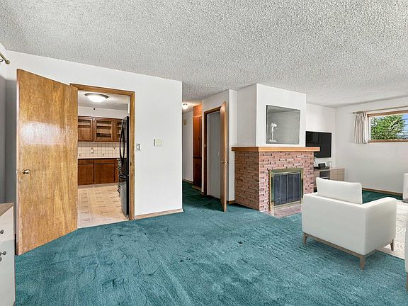 4th image of 3908 E 22nd Ave