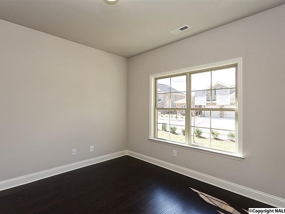 5th image of 7103 Kingsbridge Ln