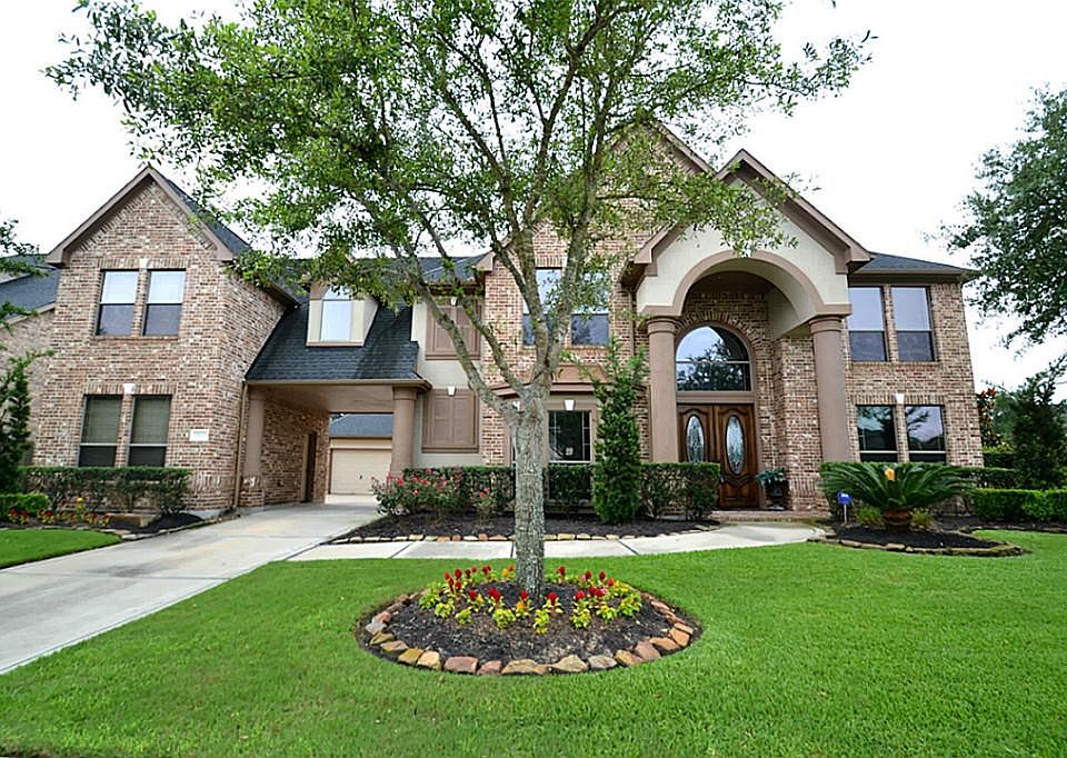 1st image of 25331 Greenwell Springs Ln