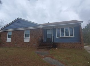 5442 Pheasant Ct, Fayetteville, NC 28311