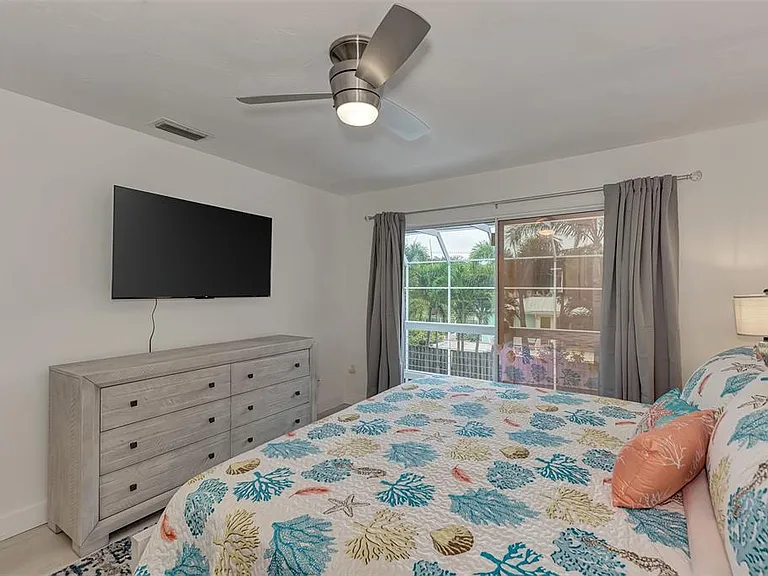 5516 Avenida Del Mare — Photo 32