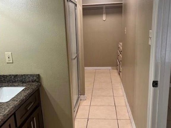 5th image of 1305 Zarate St