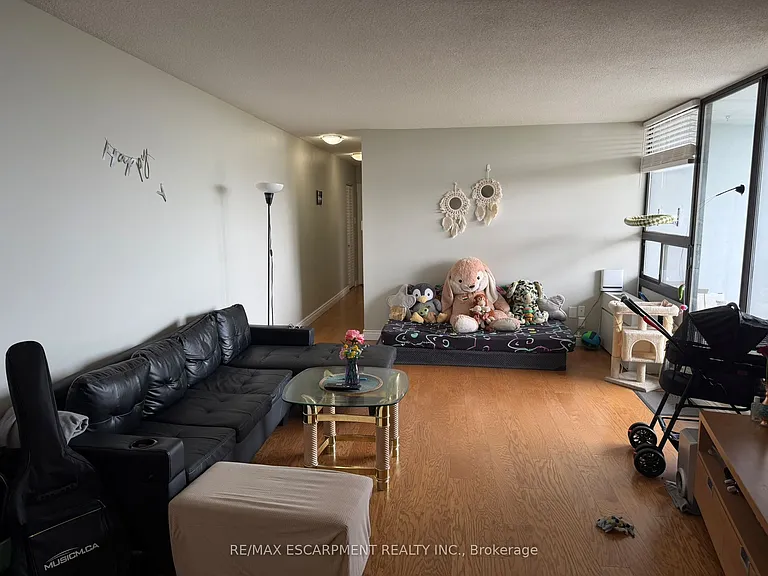 50 Mississauga Valley Blvd #1516 — Photo 12