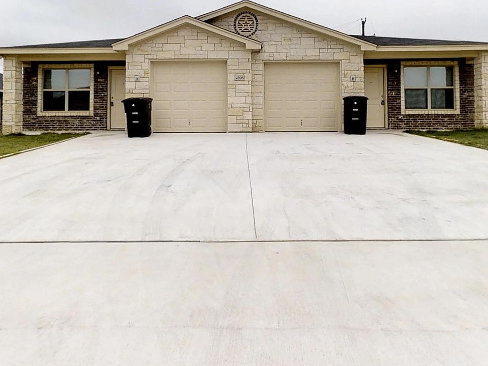 1st image of 4208 Ivory Ln #A