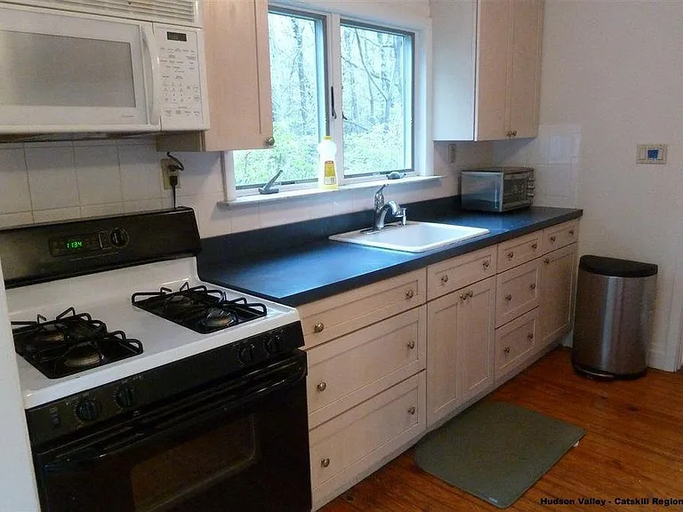 Sunny kitchen
