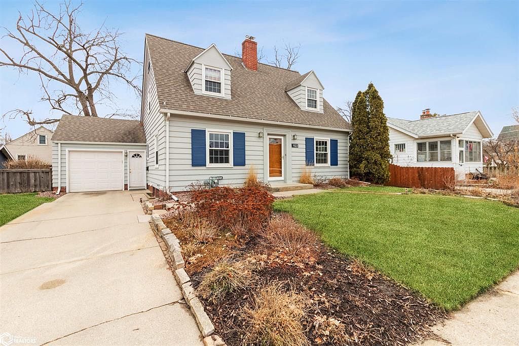 922 Roosevelt Ave, Ames, IA 50010 Zillow