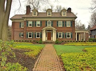 3052 Fairmount Blvd, Cleveland Heights, OH 44118