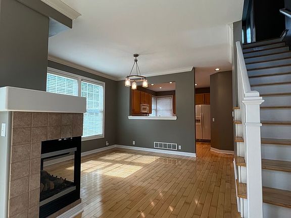 4th image of 1706 S 173rd Ct