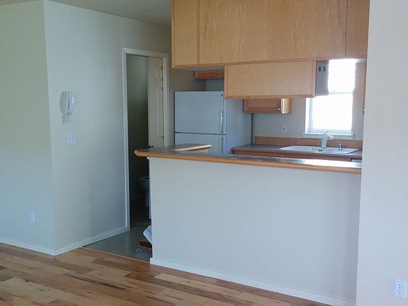 2nd image of 1219 6th Ave N APT 205