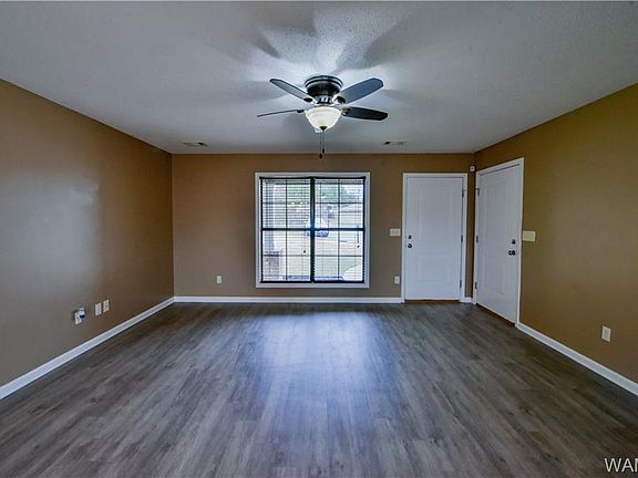 4th image of 7050 Shadesbrook Cir