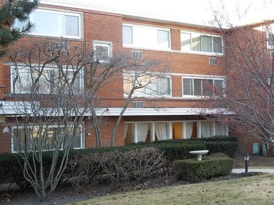 2nd image of 8616 Skokie Blvd APT I1